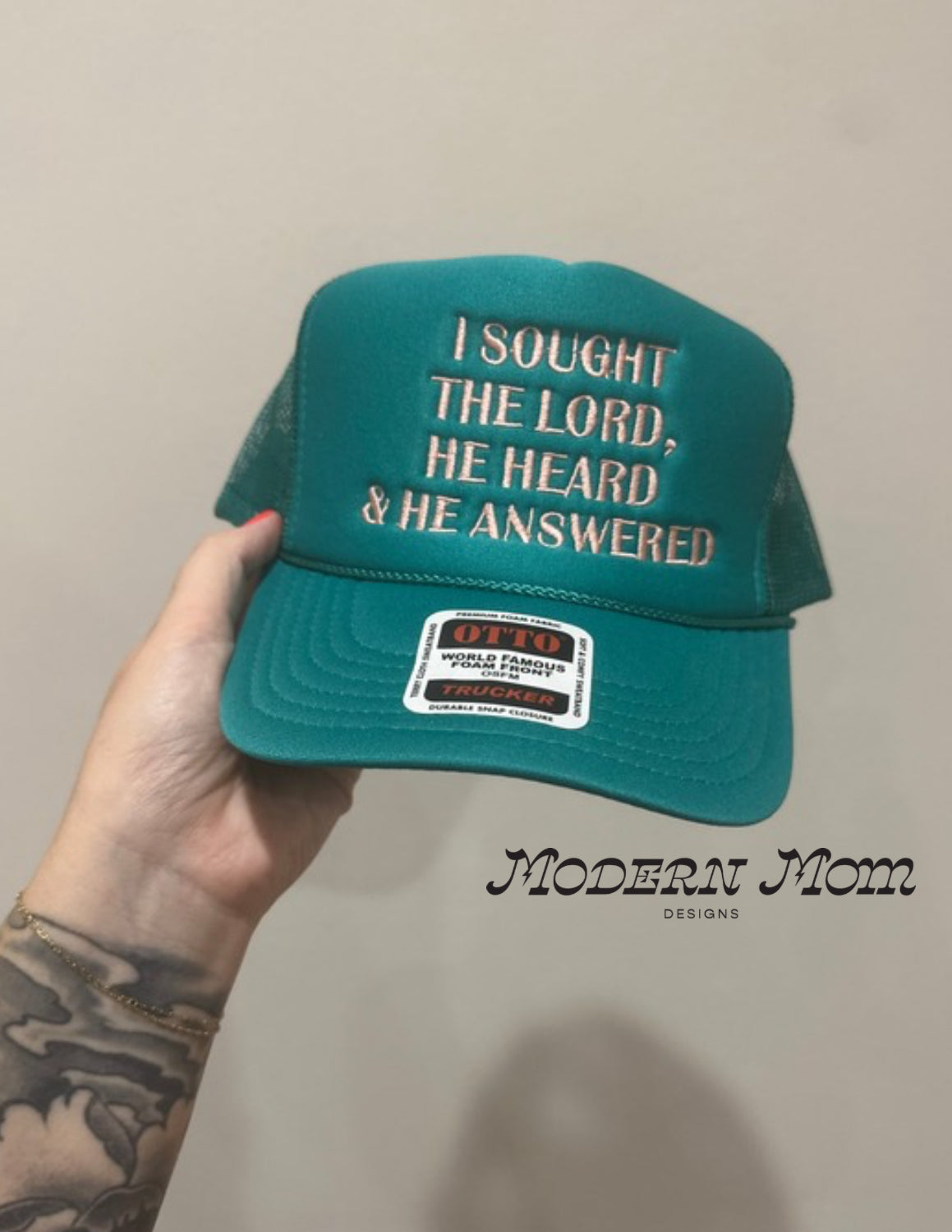 I sought the lord EMBROIDERY trucker hat (mesh back)