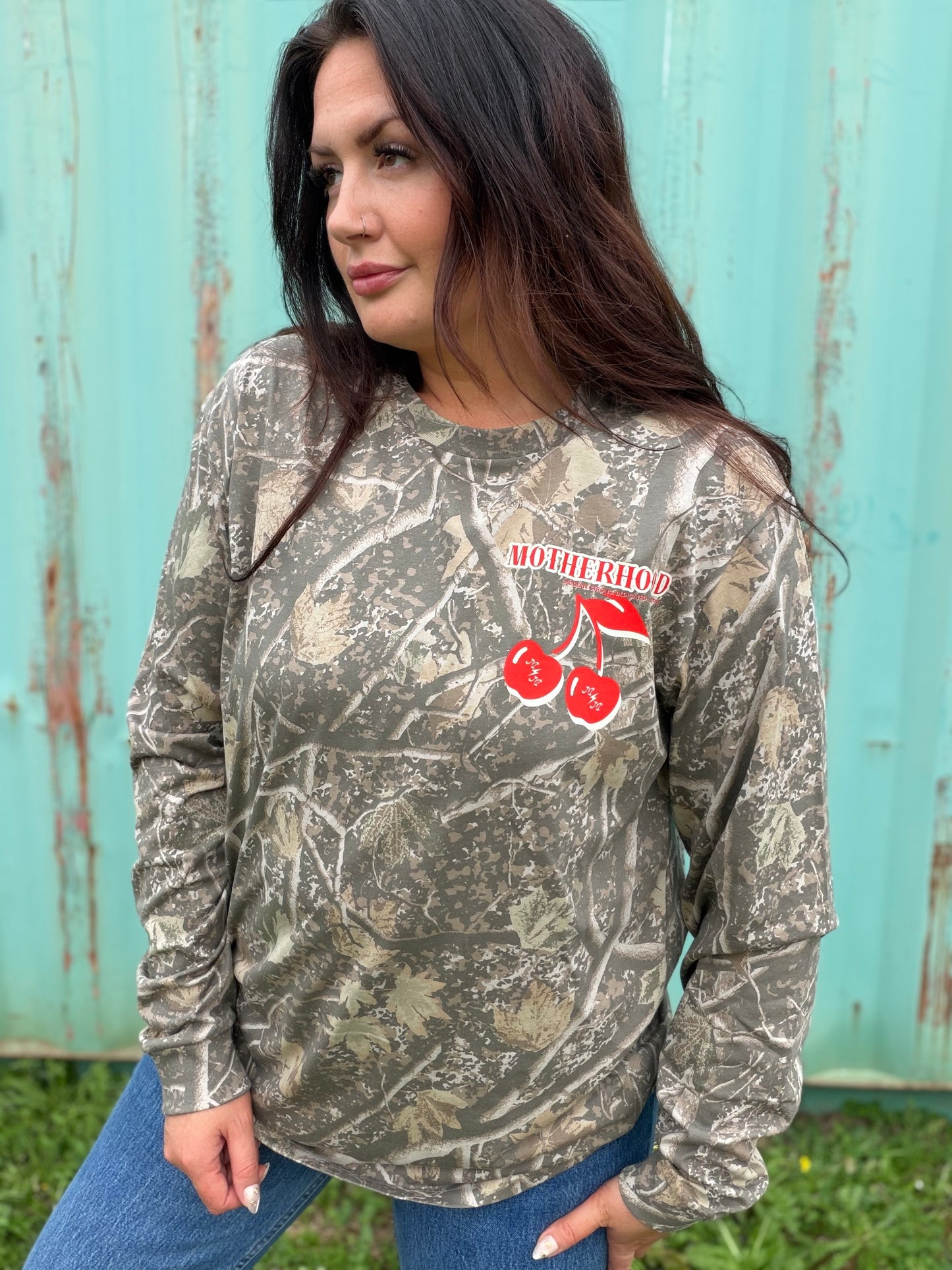Motherhood. Deadwood camo longsleeve tee shirt