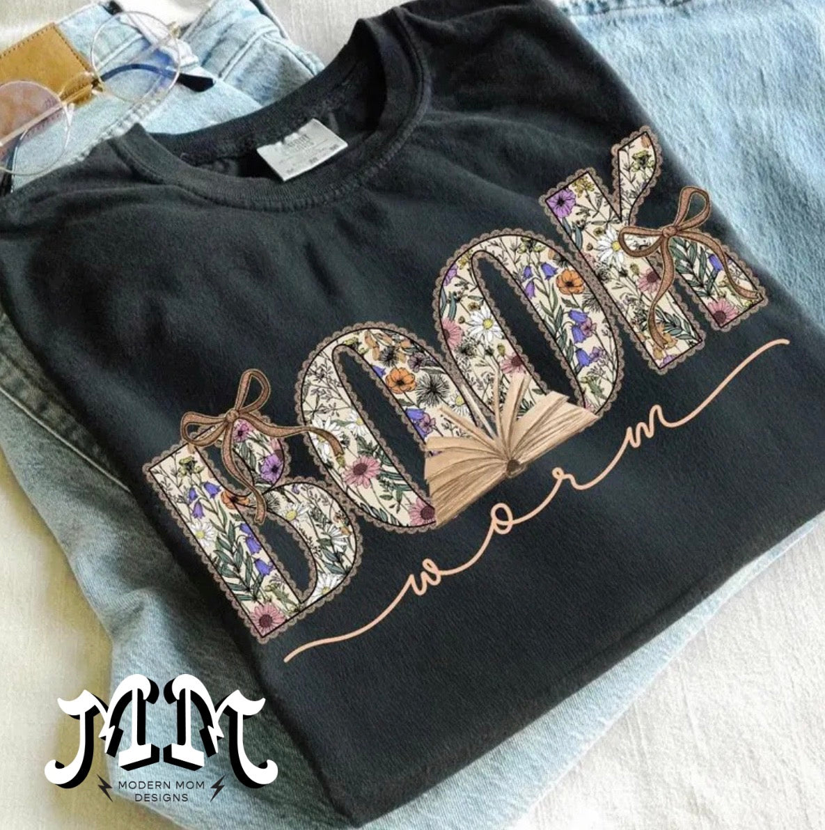 Book worm tee shirt (comfort colors)