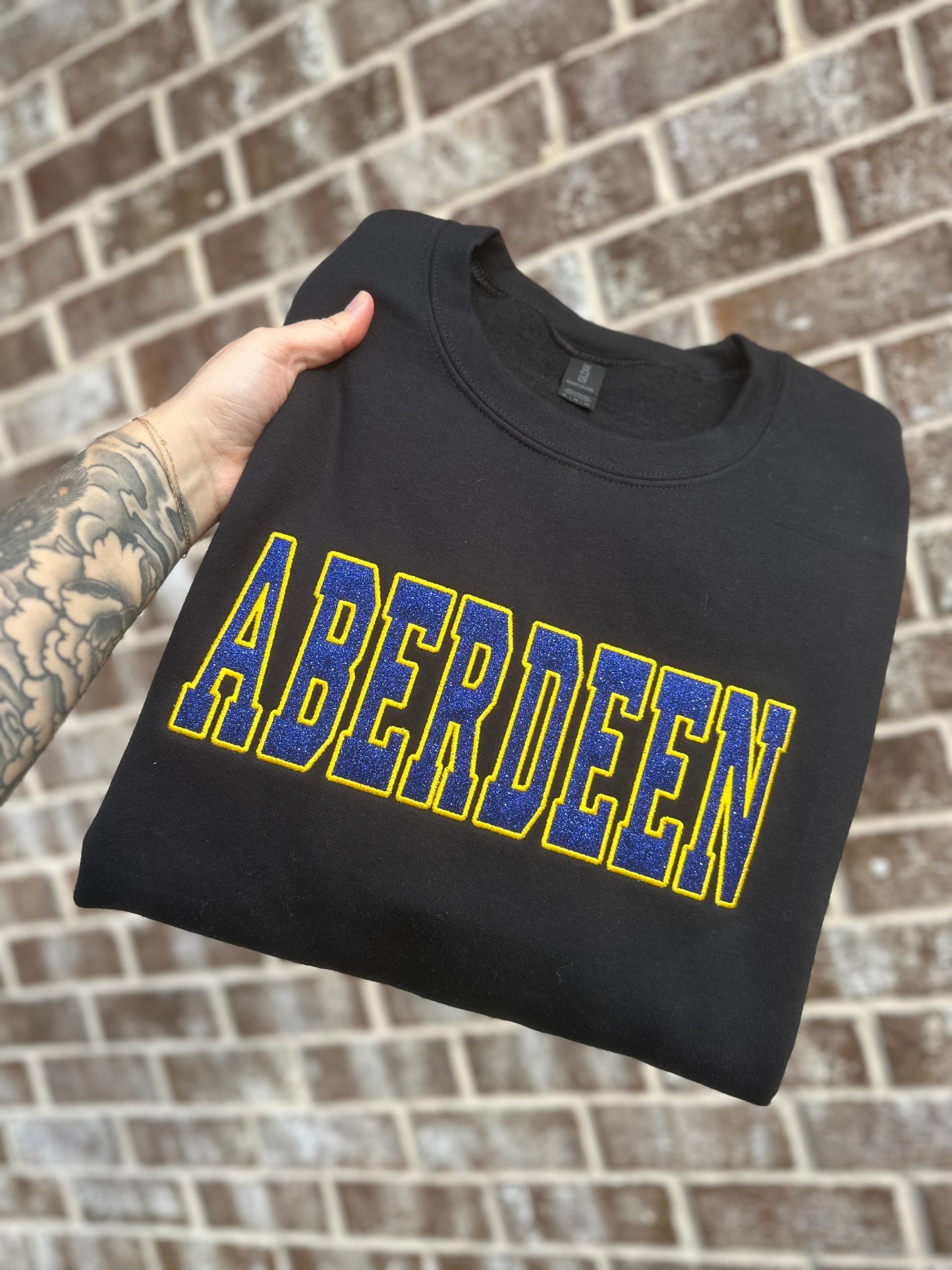 GLITTER CUSTOM (ANY NAME) CREWNECK EMBROIDERED CREWNECK (PLEASE ALLOW 15 business days for these to ship)