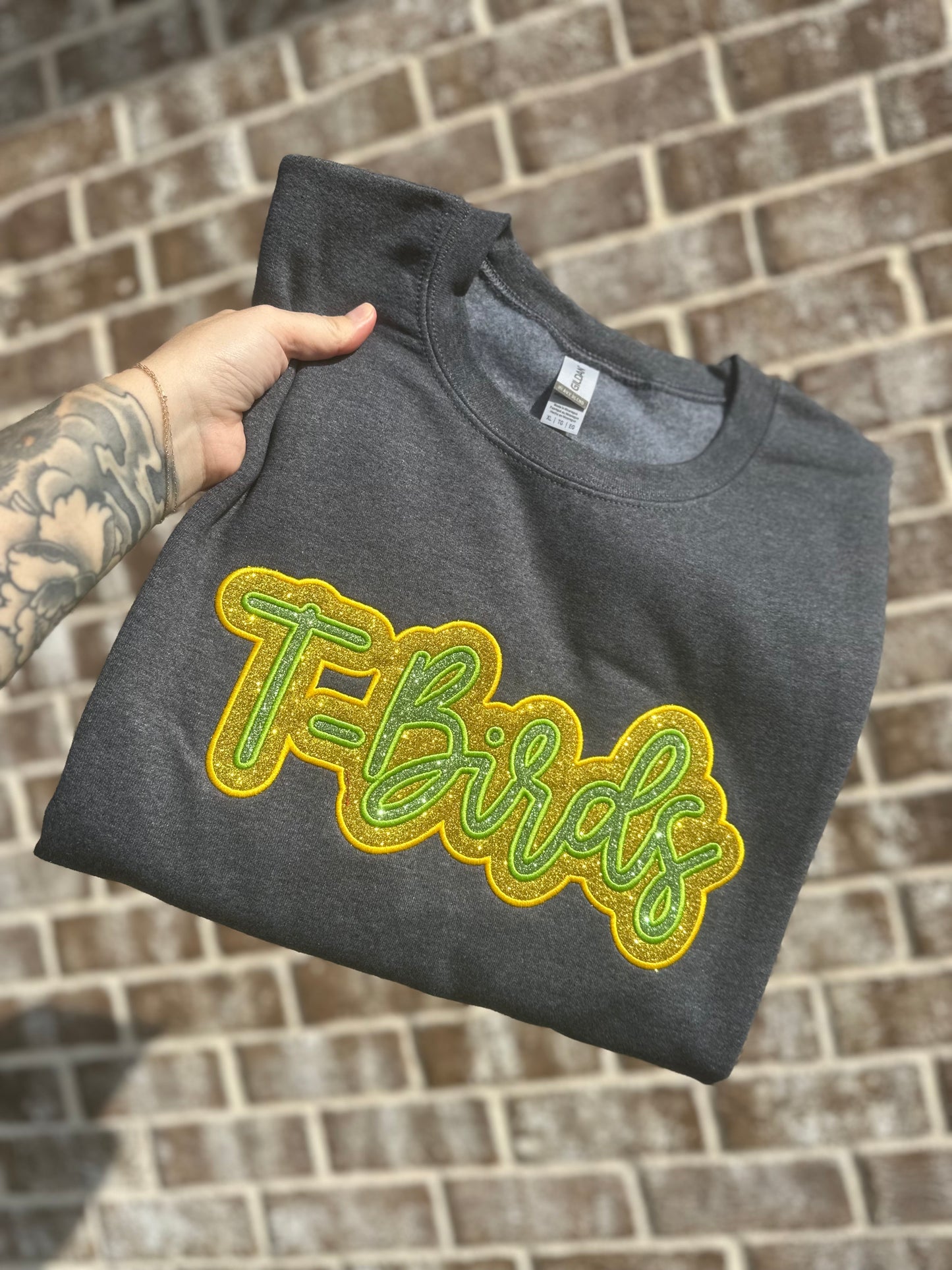 GLITTER CUSTOM (ANY NAME) CREWNECK EMBROIDERED CREWNECK (PLEASE ALLOW 15 business days for these to ship)