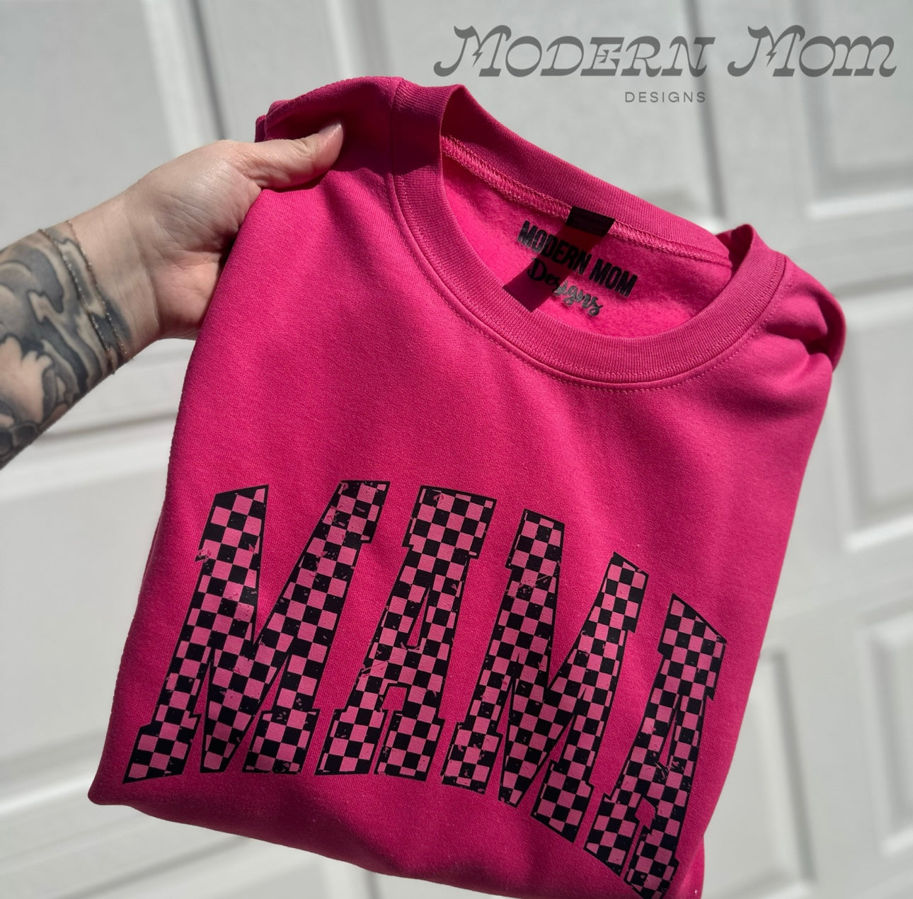 Mama hot pink checkered crewneck