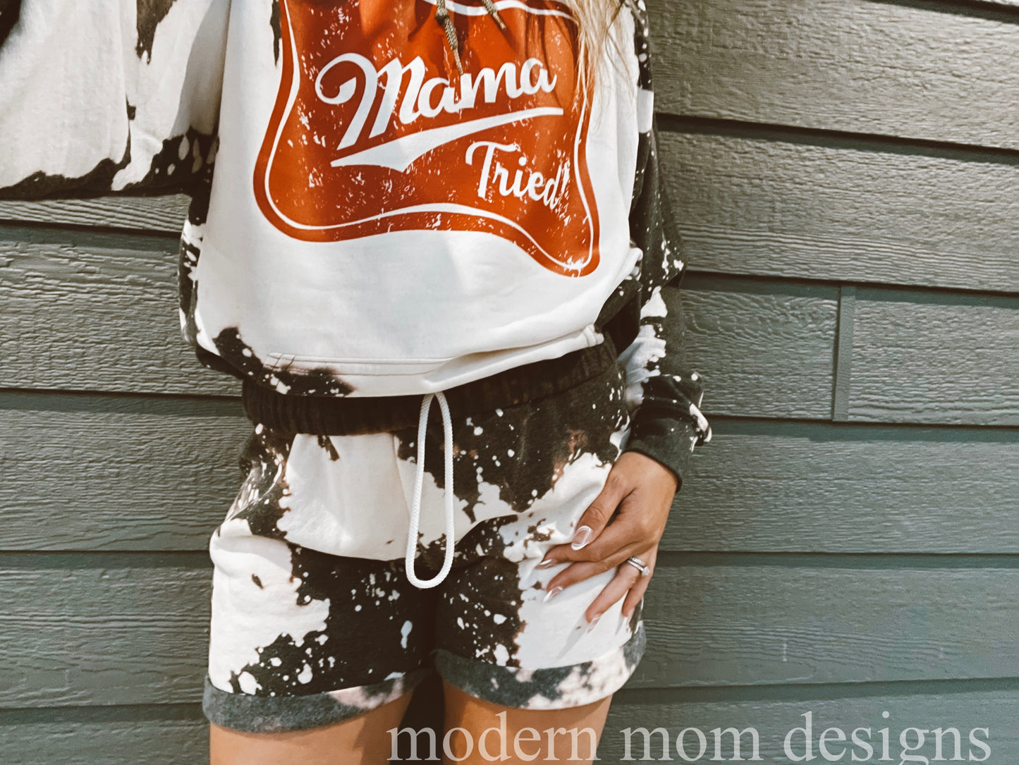 Bleached out sweatshorts