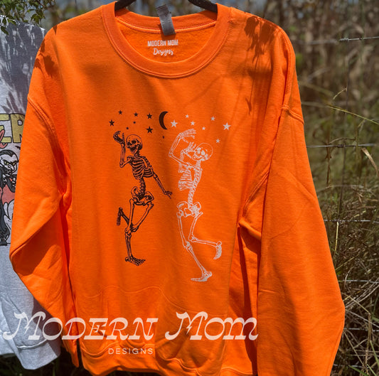 Skelly split color crewneck