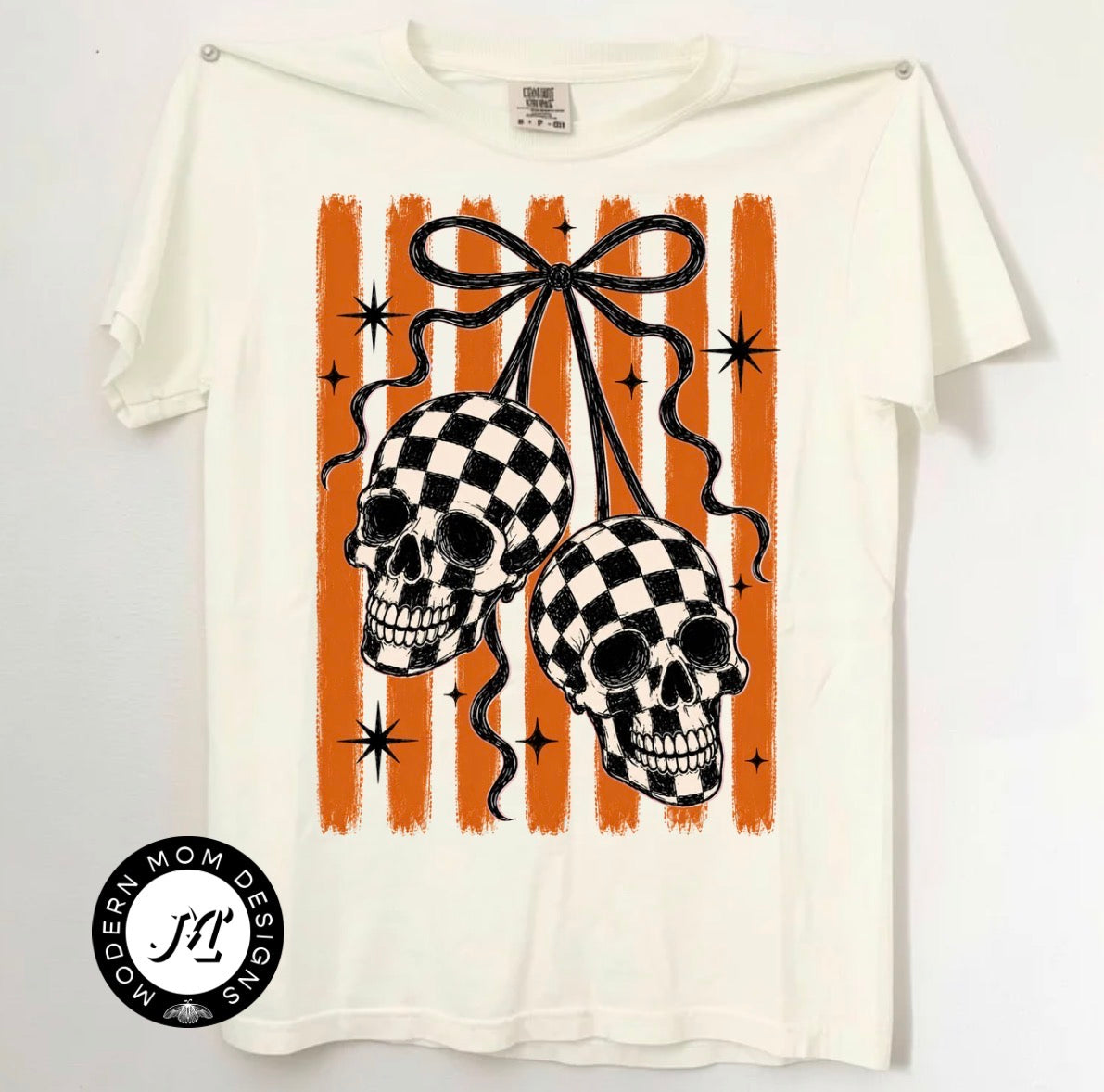 Checkered skulls (tee shirt, crewneck or hoodie)