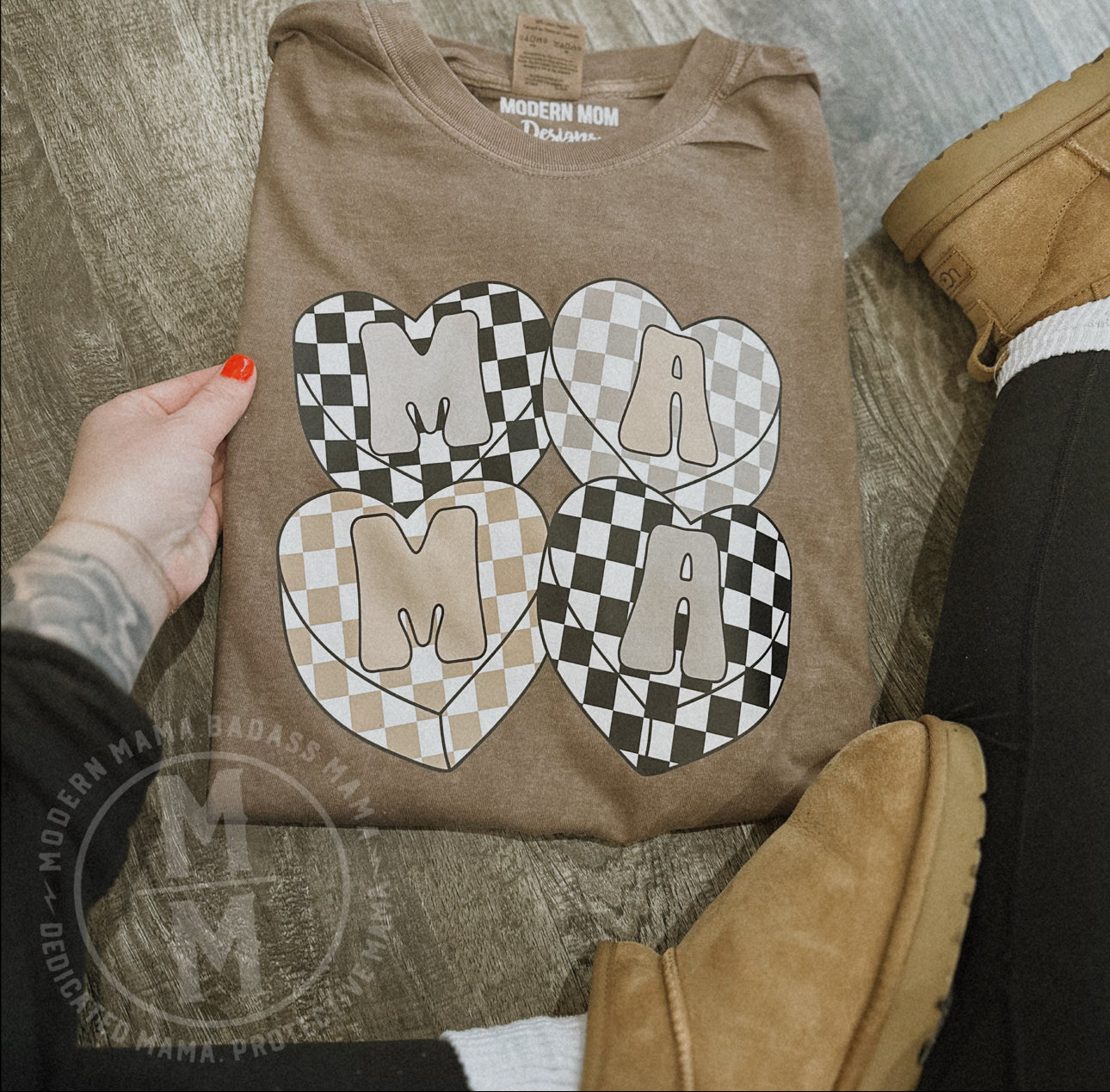 MAMA neutral checkered hearts TEE SHIRT