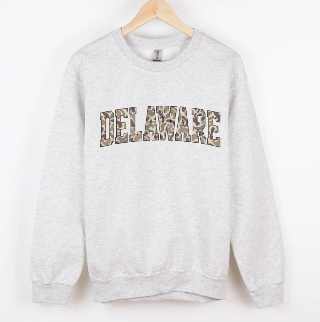 DELAWARE duck camo CREWNECK