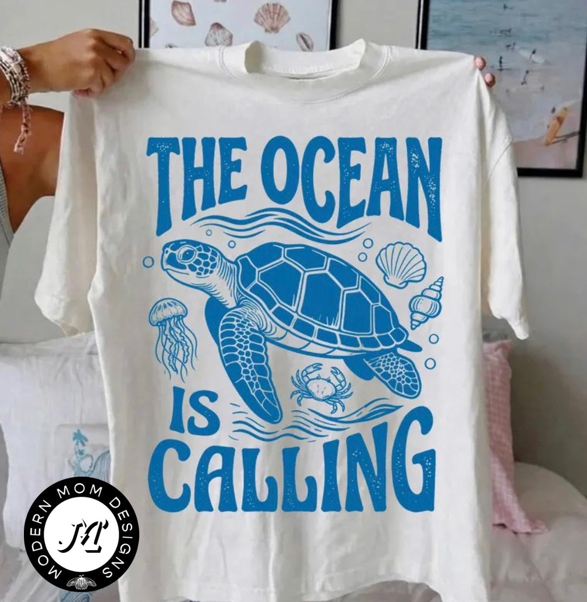 The ocean is calling (tank top, tee shirt, crewneck or hoodie)