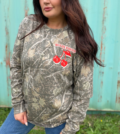 Motherhood. Deadwood camo longsleeve tee shirt