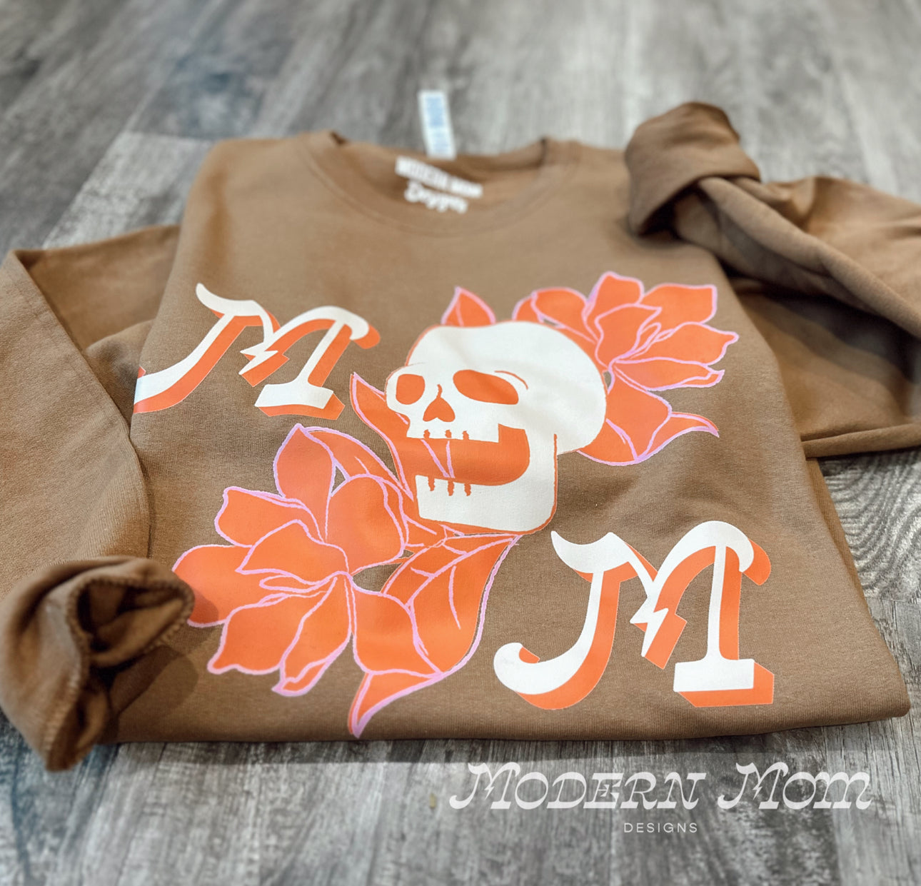 MOM skull exclusive logo crewneck