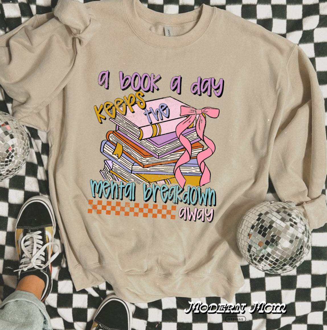 A book a day crewneck