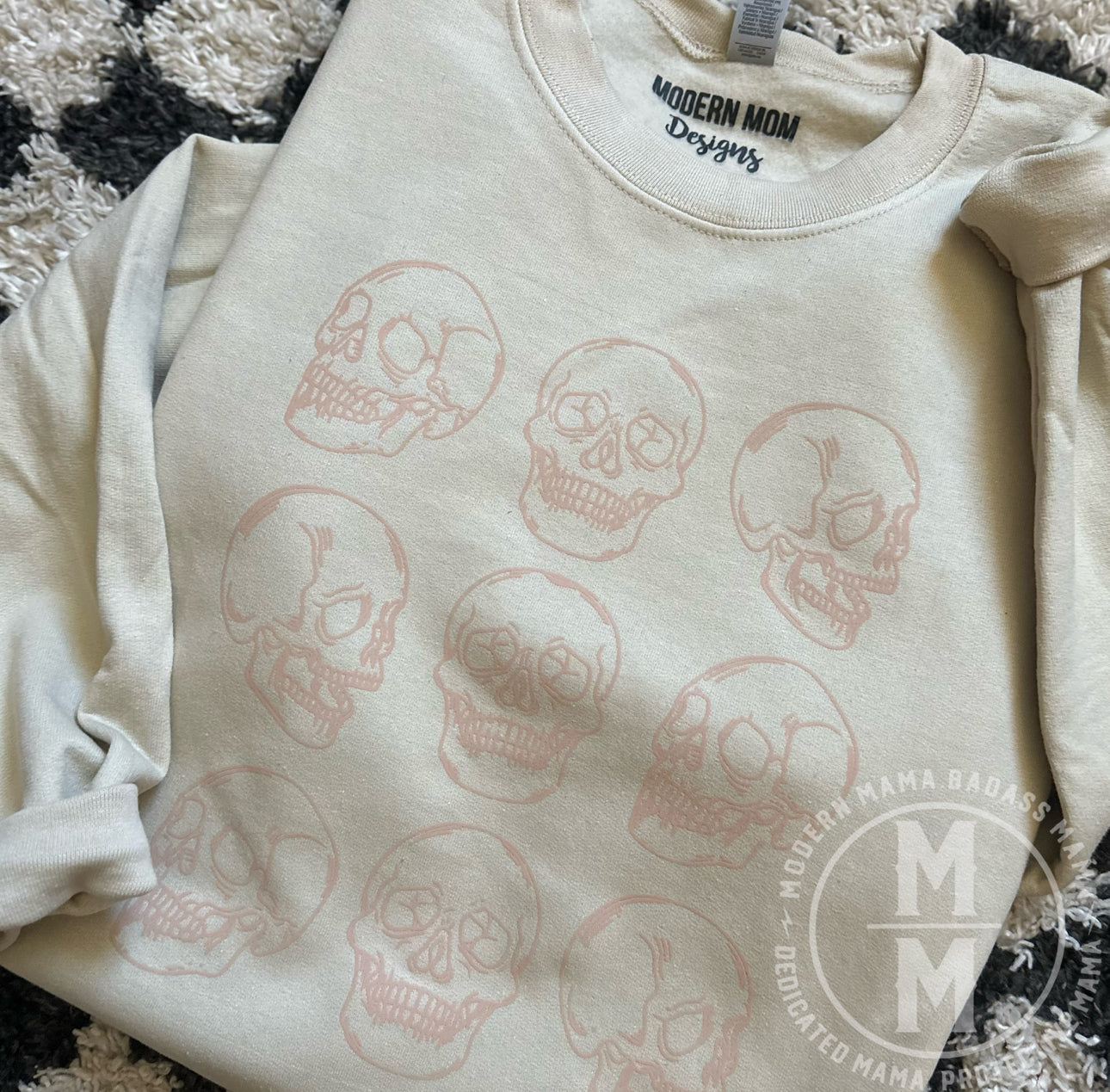 Monochrome skull crewneck