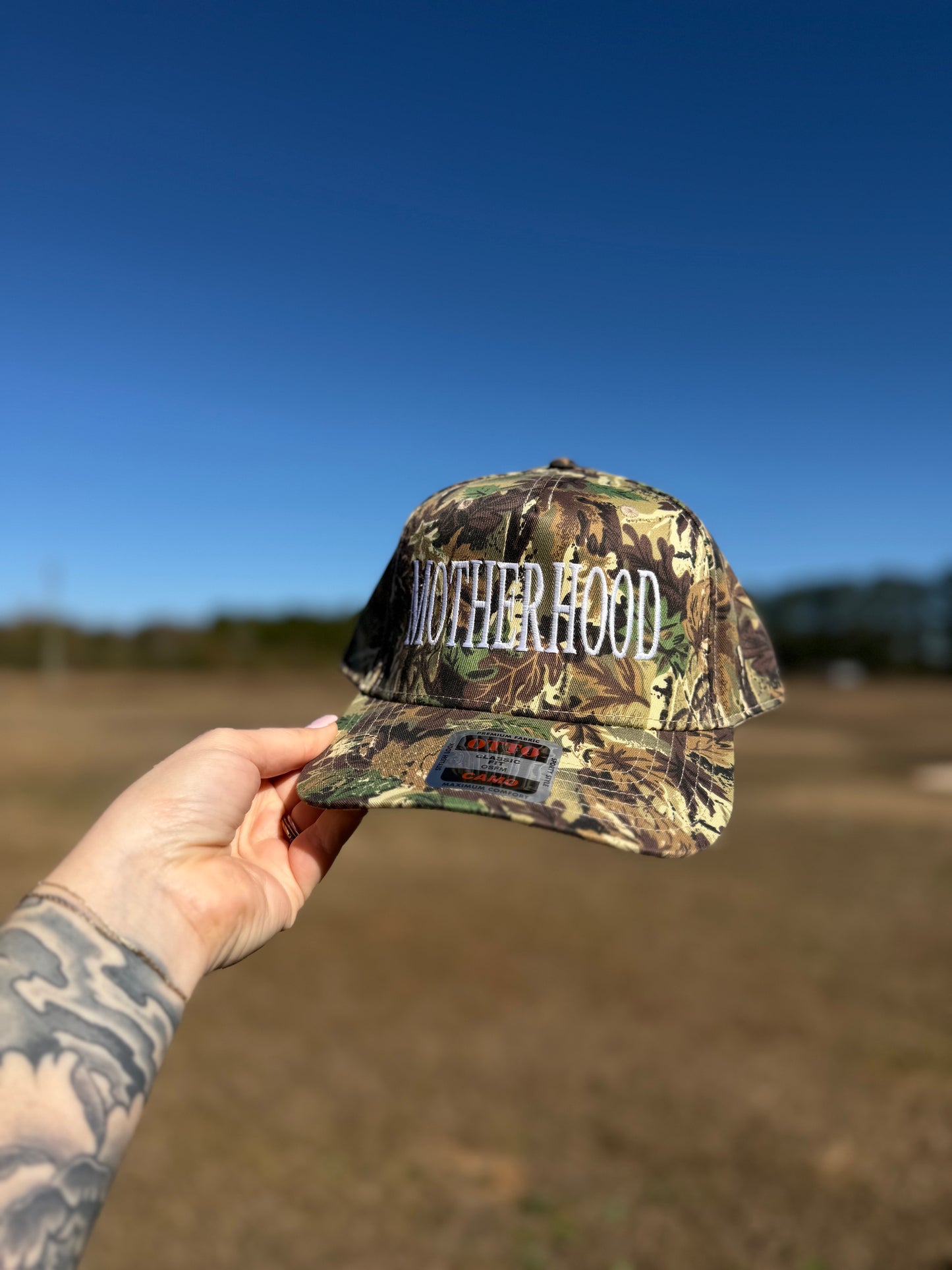 Motherhood full fabric trucker