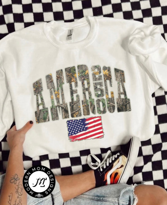 AMERICA 250 camo crewneck